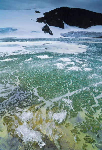 Ledovcové Jezero Vrcholu Galdhoppingen Nejvyšší Hora Norska Jotunheimen Norsko Evropa — Stock fotografie