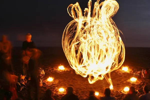 Evening Torch Dance Beach Fire Lights — Stock Photo, Image