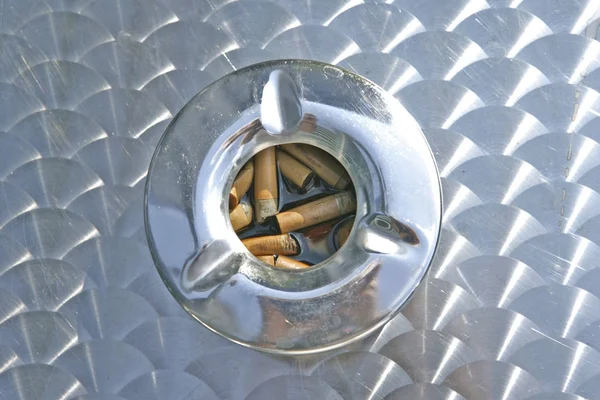 Alu Ashtray Table Wet Stubs — Stock Photo, Image