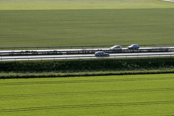 Autostrady Przez Pola Rolnictwo Samochody Drodze — Zdjęcie stockowe