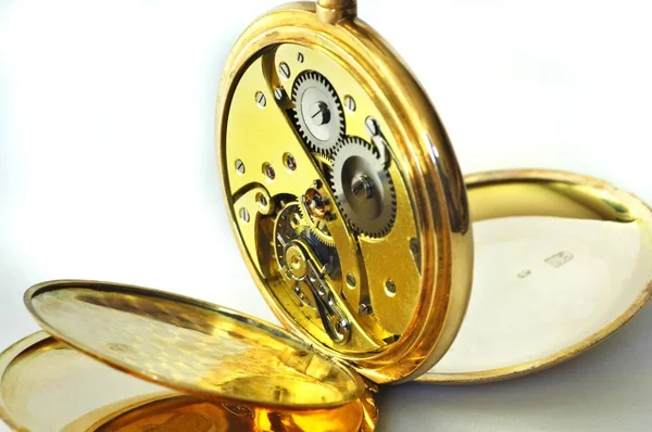 Mekanik Altın Cep Saati — Stok fotoğraf