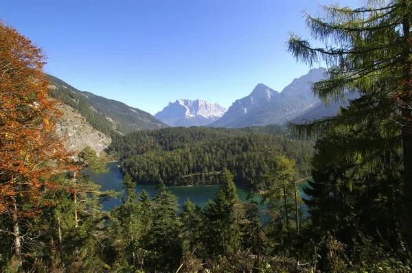 Blindsee Syfte Att Zugspitze Sonnenspitze Och Schartenkopf Tyrolen Österrike Europa — Stockfoto