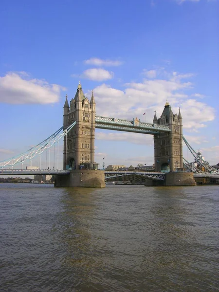 Γέφυρα Του Πύργου Και Τον Ποταμό Τάμεση Στο Λονδίνο Αγγλία — Φωτογραφία Αρχείου