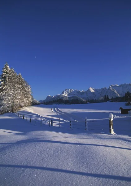 Karwendel Montanhas Inverno Gerold Com Pista Cross Country Baviera Alemanha — Fotografia de Stock