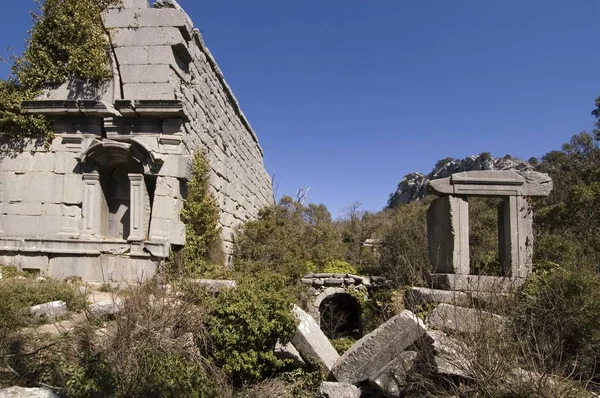 Termessos 国家公园附近的安塔利亚土耳其古城 Termessos 挖掘在体育馆 — 图库照片