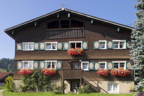 Τυπικό Σπίτι Oberstaufen Steibis Allgu Βαυαρία Γερμανία — Φωτογραφία Αρχείου