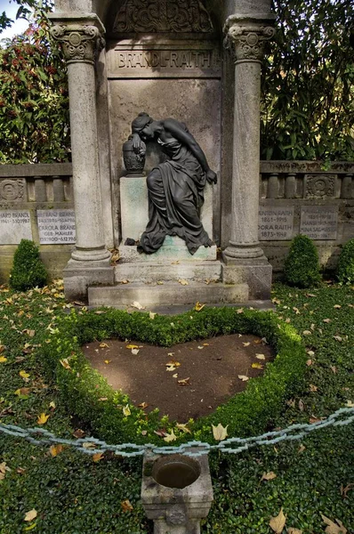 Tumba Cementerio Sur Munich Baviera Alemania —  Fotos de Stock