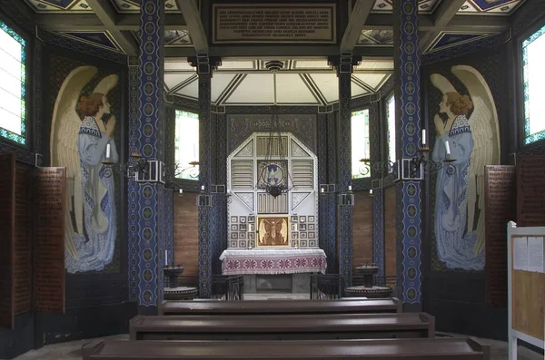 Holy Ghost Memmorial Church Duh Architekt Geyling Nar Tolmin Slovenia — Stock Photo, Image