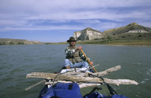 Usa Montana Upper Missouri River Canoe Дровами — стокове фото