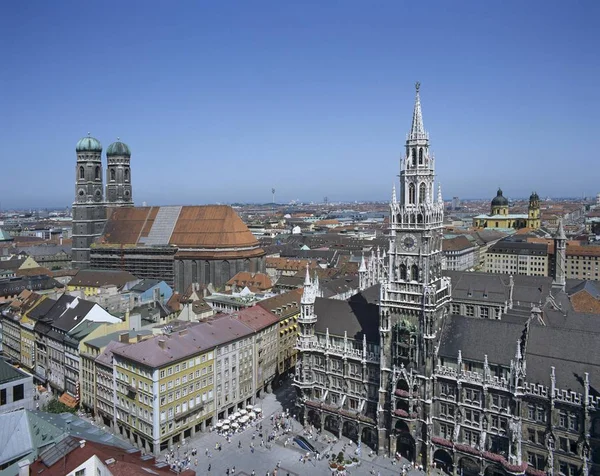 Widok Alter Peter Marienplatz Frauenkirche Bawarii München Monachium Neues Rathaus — Zdjęcie stockowe