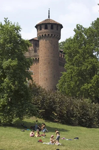 美しい中世の城建築 — ストック写真