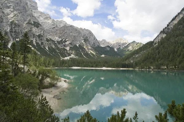 Pragser Sjön Prags Lago Braies Pusterdalen South Tyrol Suedtirol Italien — Stockfoto