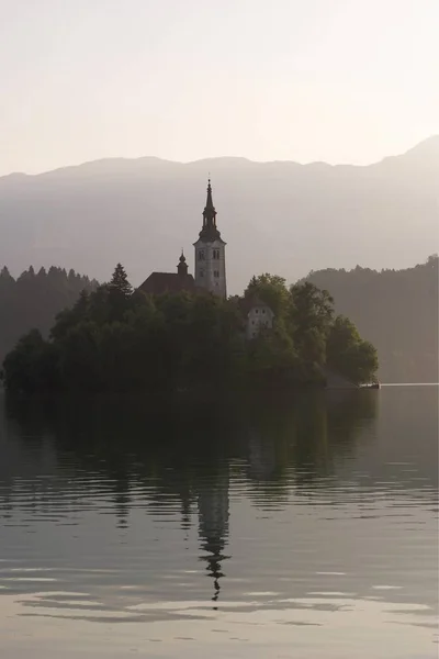 Lake Bled Aşırı Kuzeybatı Bölgesi Slovenya Ljubljana Kuzeybatısında Yer Alan — Stok fotoğraf