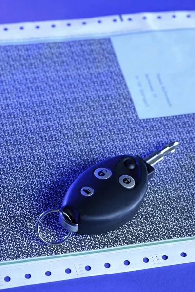 Сплатити Допомогою Ключів Від Автомобіля — стокове фото