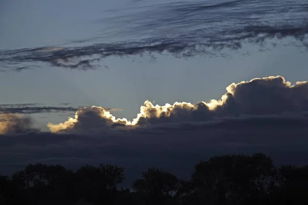 Parede Nuvens Com Sol Escondido Atrás Paisagem Nuvens Suábia Superior — Fotografia de Stock