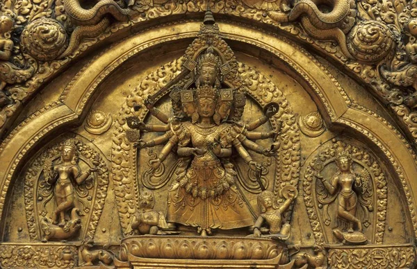 Позолоченный Портал Храме Бхактапуре — стоковое фото