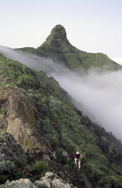 Hiker Roque Taborno Rock Formation Taborno Tenerife Canary Islands Spain — Stock Photo, Image