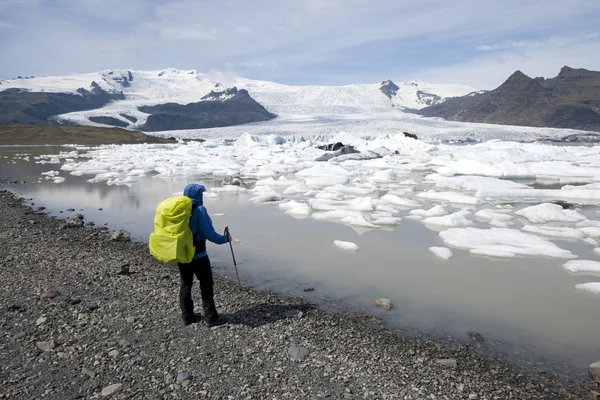 Wanderer Breidarlon Gletscherflusslagune Island Europa — Stockfoto