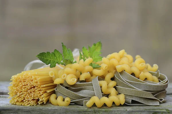 Verschillende Soorten Pasta Tafel — Stockfoto
