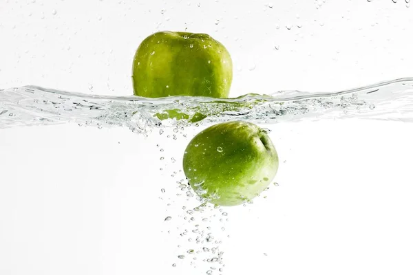 Manzanas Que Caen Agua Con Salpicaduras — Foto de Stock