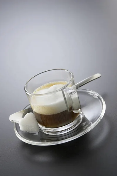 Espresso Macchiato Isoliert Auf Grauem Hintergrund — Stockfoto