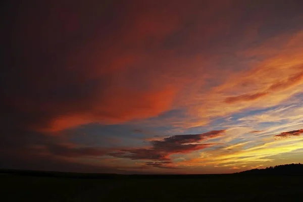 Avond Lucht Rode Oranje Zonsondergang — Stockfoto