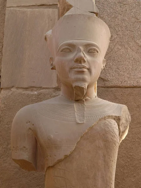 Templet Karnak Staty Pharao Luxor Egypten — Stockfoto