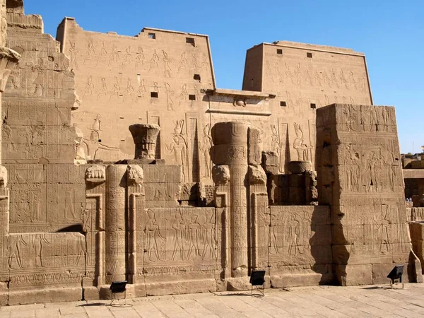 Vacker Utsikt Över Fascinerande Tempel Horus Egypten — Stockfoto