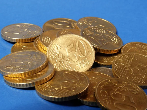 Σωρός Από Κέρματα Ευρώ Χρυσό Μπλε Επιφάνεια — Φωτογραφία Αρχείου