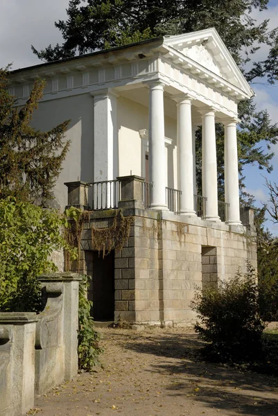 フローラの神殿 ヴェルリッツ公園 ユネスコ世界遺産サイト ザクセン アンハルト州 ドイツ ヨーロッパ — ストック写真