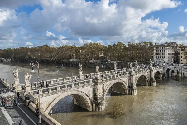 Ponte Sant Angelo Tibre Com Águas Altas Roma Lácio Itália — Fotografia de Stock