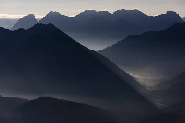 Görkemli Dağ Manzarası Manzarası — Stok fotoğraf