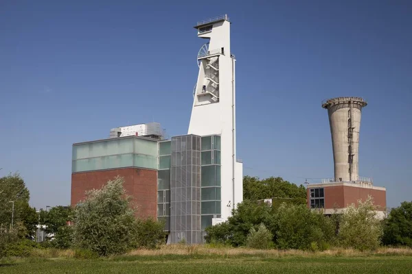 鉱山ヘッドタワー コンソールパーク 旧Zeche Confinement Gelsenkirchen Ruhr District North Rhine Westphalia — ストック写真