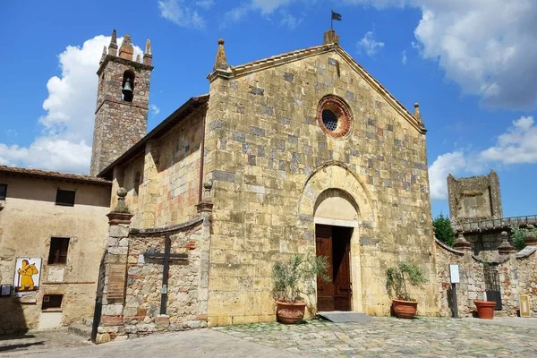 Chiesa Santa Maria Assunta Piazza Roma Monteriggioni Provincia Siena Toscana — Foto Stock