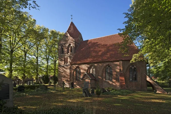 Dorfkirche Dorfkirche Turm Jahrhundert Kirchenschiff Jahrhundert Vor Dem Friedhof Dorf — Stockfoto