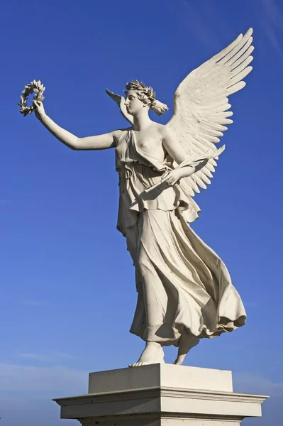 Sculpture Flottante Victoria Déesse Victoire Dans Les Jardins Château Schweriner — Photo