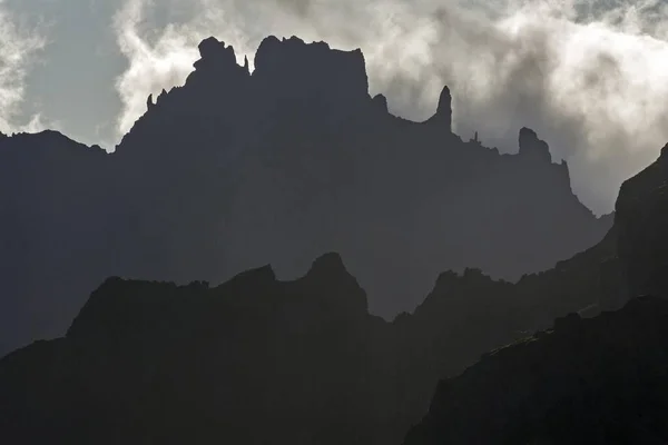 Silhuetas Das Montanhas Parque Natural Madeira Nuvens Vento Comercial Madeira — Fotografia de Stock