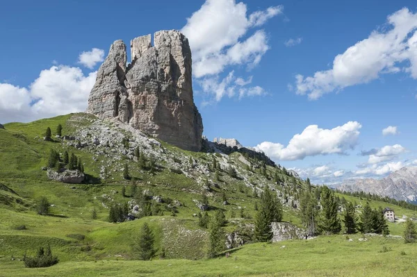 トーレ グランデ 2361 チンクトーリ岩形成の最大のピーク ベルーノ州 ヴェネト州 ドロマイト コルティナ ダンペッツォ ヴェネト州 — ストック写真