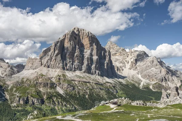 Tofana Rozes 3225 Framsidan Fjällstationen Torri Stolslift Dolomiter Cortina Ampezzo — Stockfoto