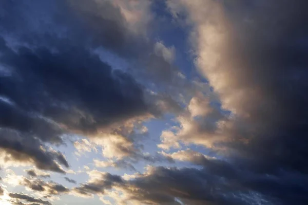 Хмари Дощу Німбострат Розчищенням Неба — стокове фото
