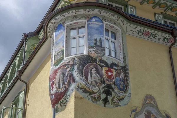 Hotel Dolomiti Bay Window Wall Painting Design Austrian Empire Canazei — Stock Fotó