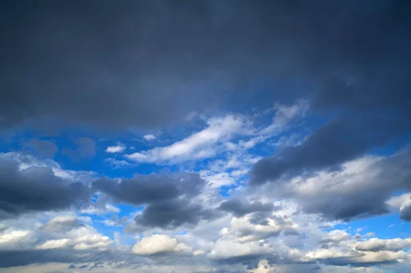 Nimbostratus Regenwolke Himmel Lichtet Sich — Stockfoto