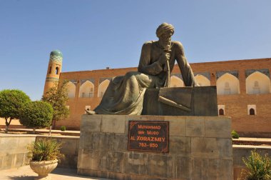 Hiva, Özbekistan. Muhhamad ibn Muso anıt. 13 Eylül 2017