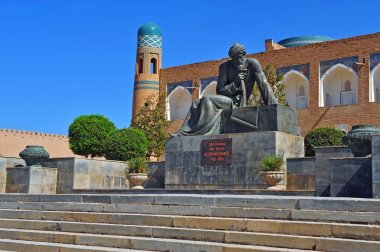 Hiva: Muhammed ibn Muso anıt