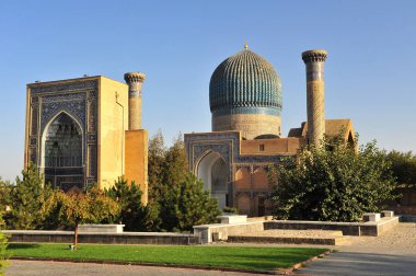 Samarkand: güzel cami ve Minare