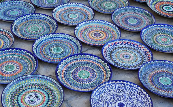 Bukhara: blå målade handgjorda keramiska plattor — Stockfoto