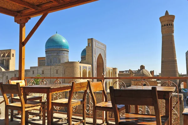 Bukhara: Kalon mosque and minaret — Stock Photo, Image