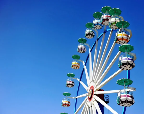 Ferris Wheel Blue Sky — Stock Photo, Image