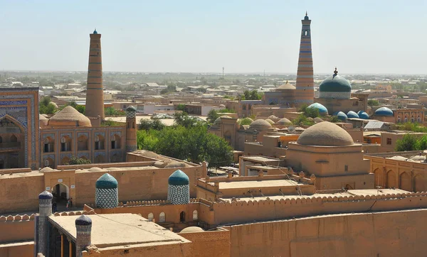 Khiva: cúpulas y torres — Foto de Stock