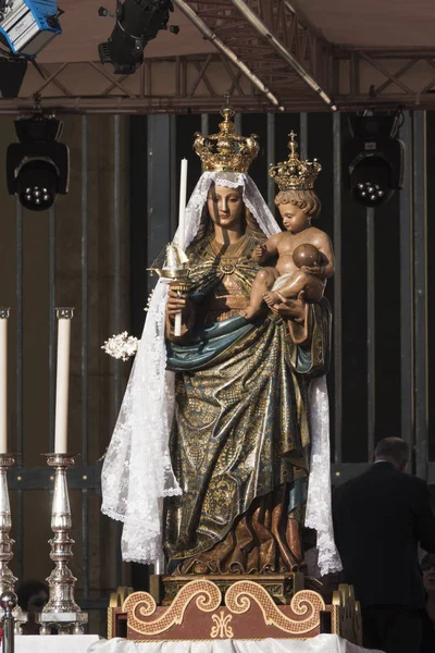 Cagliari Sardinia Italy September 2019 Statue Blessed Lady Bonaria Carrying — 图库照片